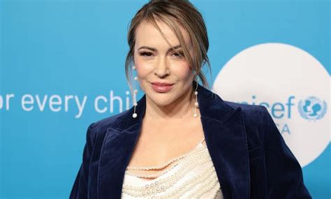 Alyssa Milano posts no